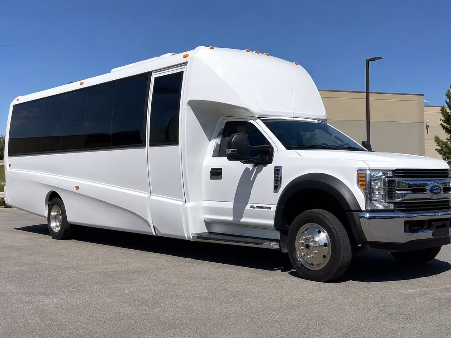 18 passenger minibus