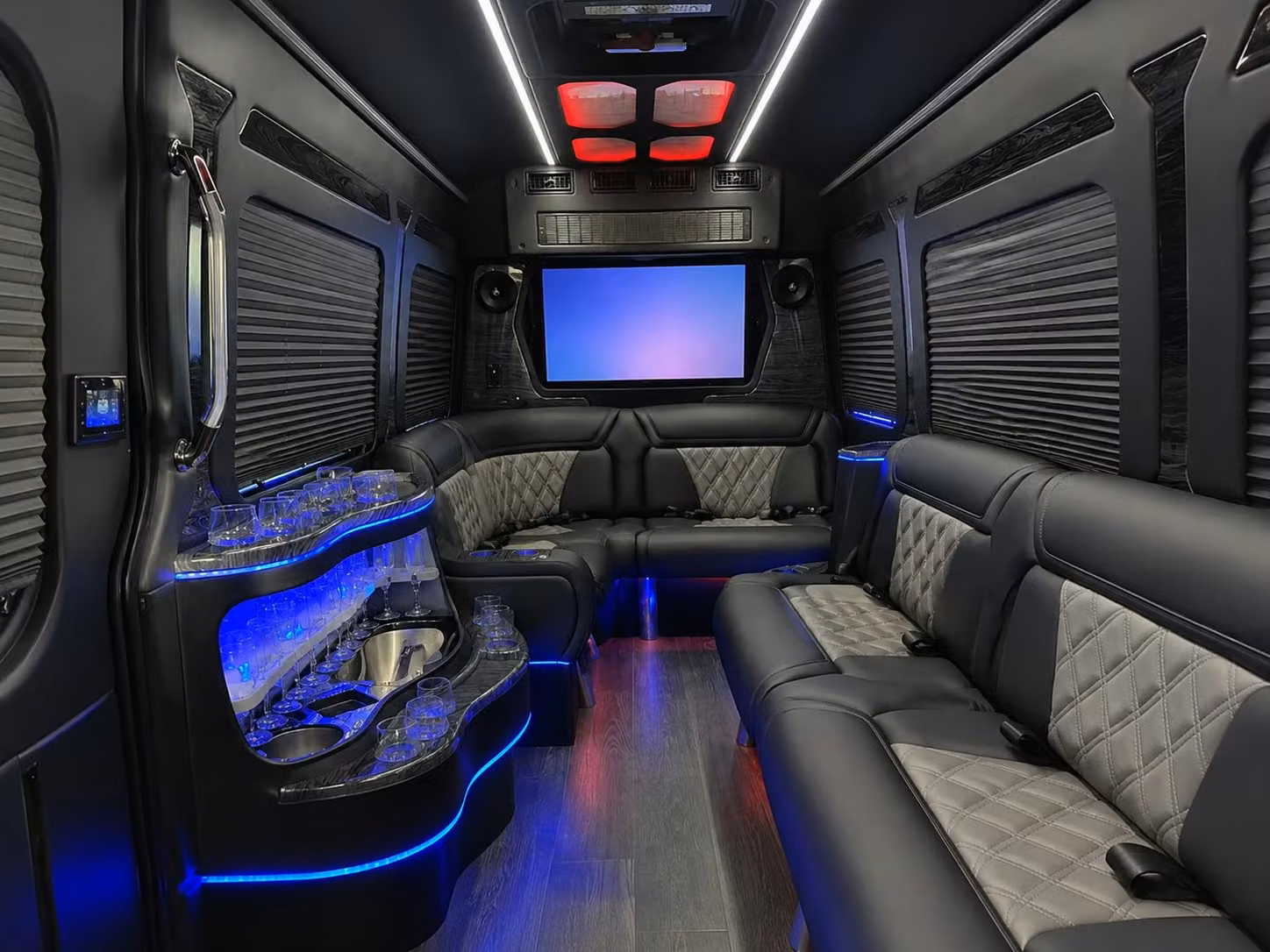 charterbusrentalnorthportfl com makes booking north port concert transportation incredibly simple