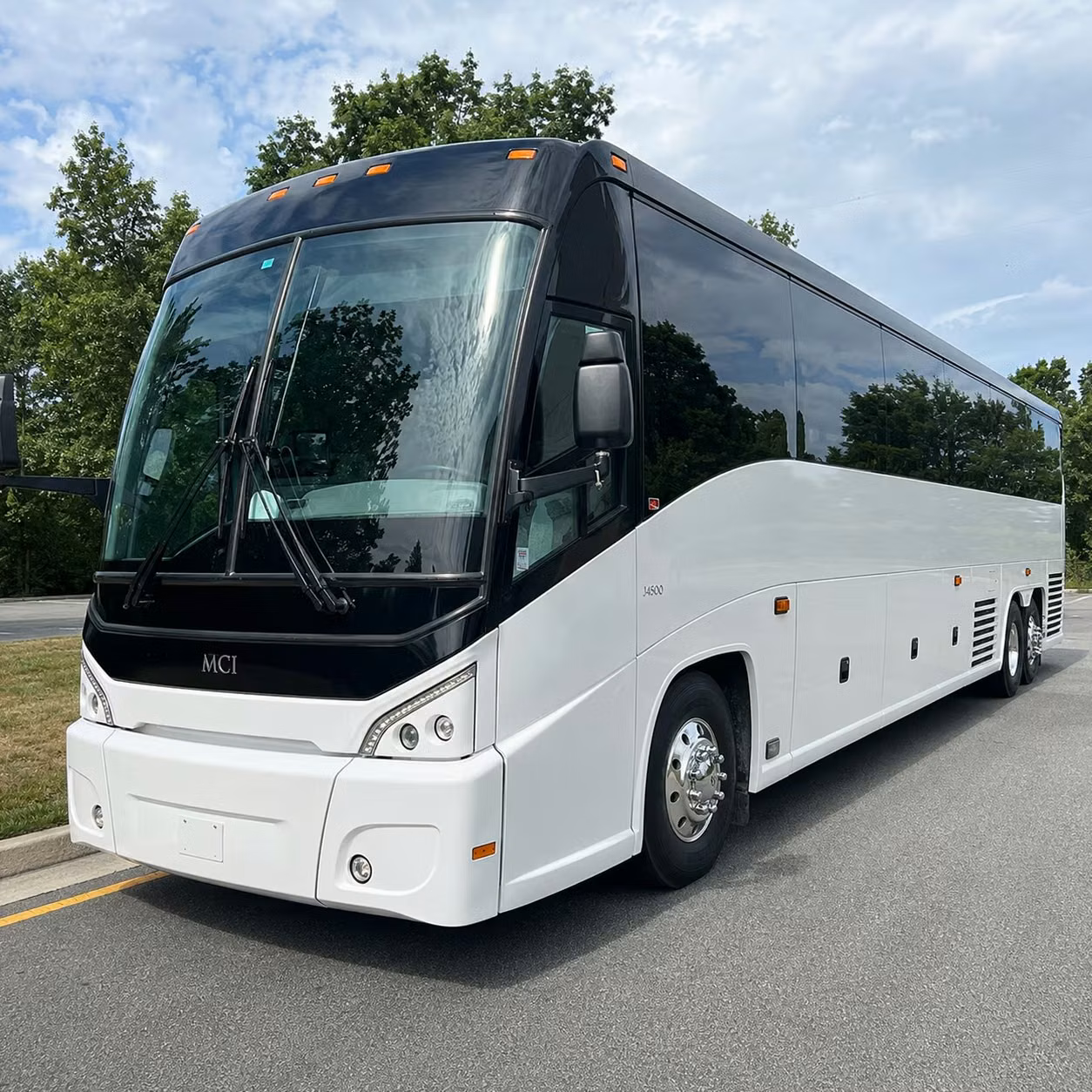 multi day bus rentals for north port groups traveling across florida beyond
