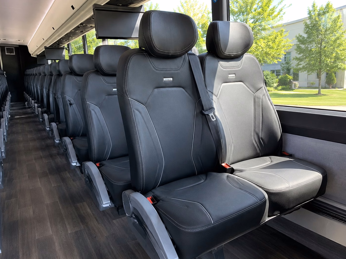 shuttle guests between north port hotels and your wedding venue without the stress